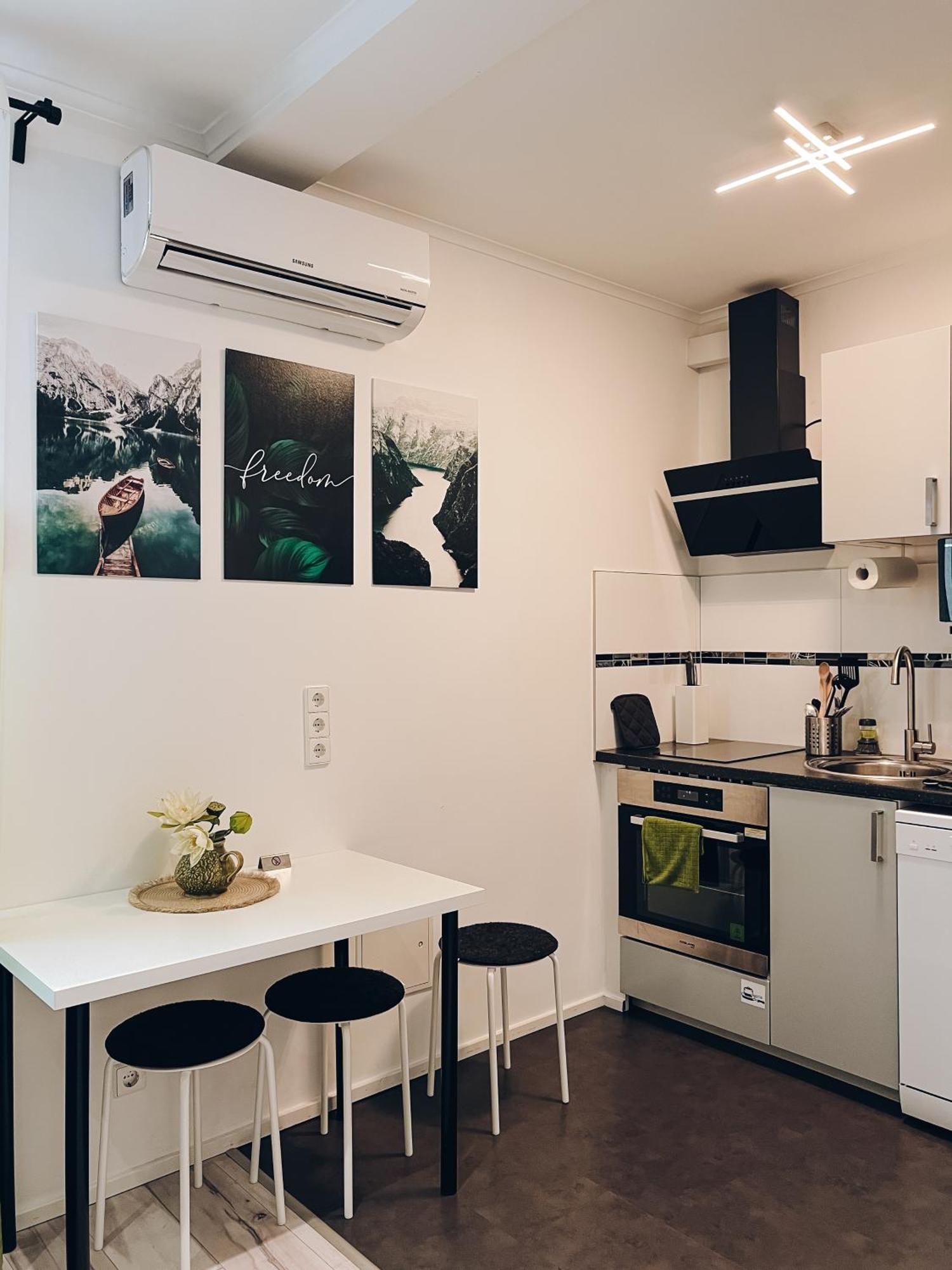 Neuwertiges Apartment Mit Kostenlose Privatparkplatz Auch Fuer Transporter Geeignet R1 Фрайберг-ам-Некар Екстериор снимка
